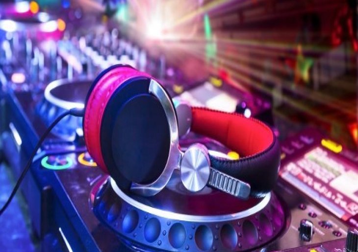 Summer Nights with DJ Magellan