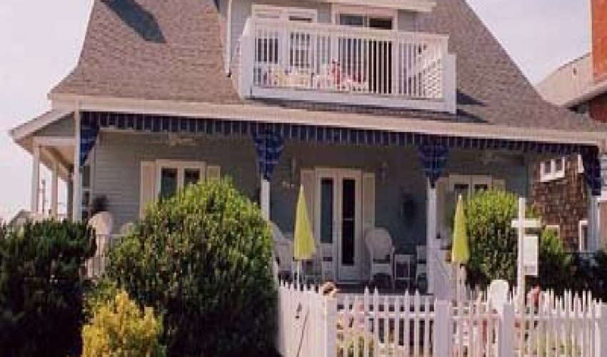 Beach Walk Hotel
