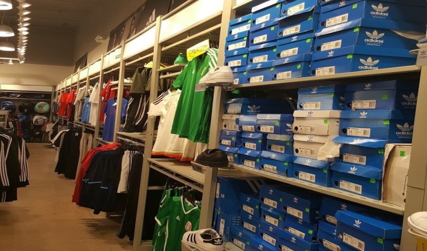 Adidas Outlet - OnSite