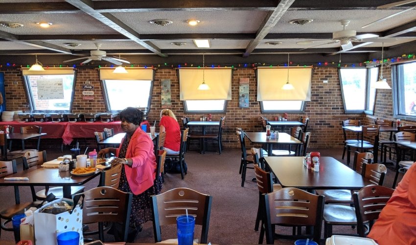Red Roof Family Restaurant