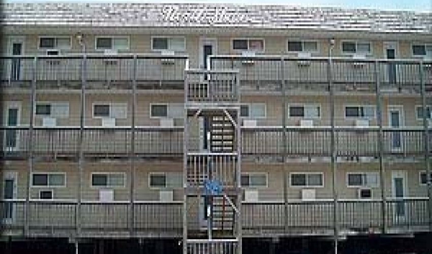 Beach House Apartments