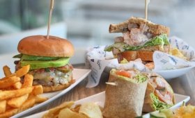 Coral Reef Restaurant & Bar