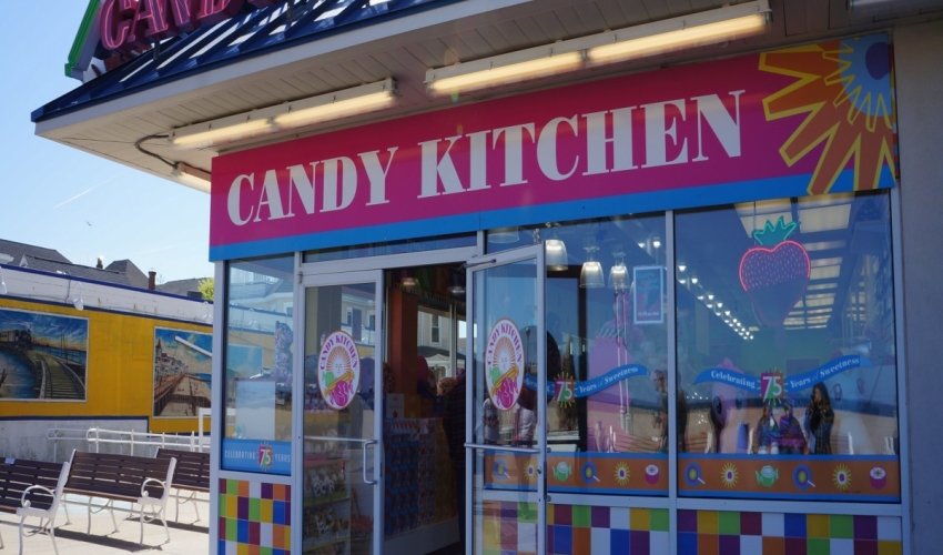 Candy Kitchen on Dorchester Street