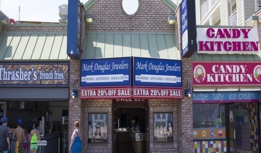 Mark Douglas Jewelers on 2nd Street
