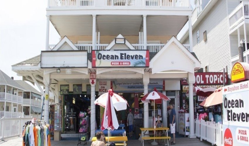 Ocean Eleven Pizza & Grill