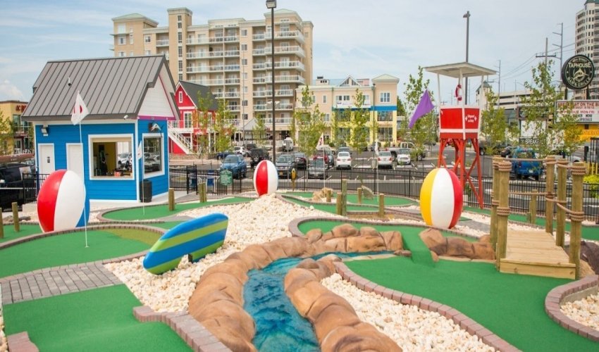 Nick's Mini Golf - Nick's Beach Ball Golf