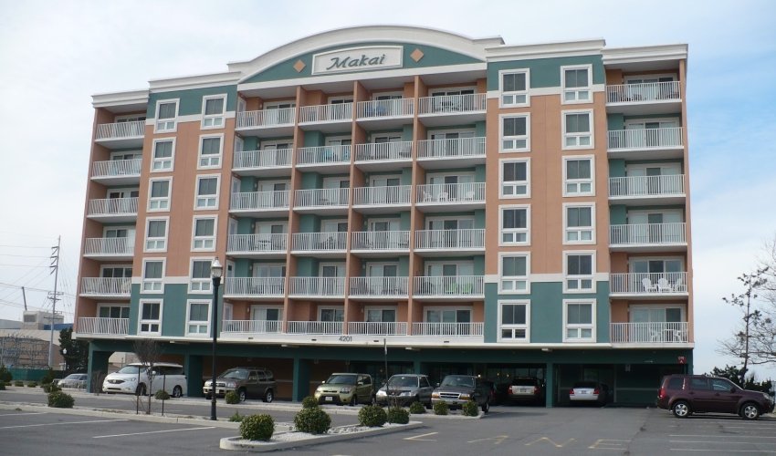 Makai Condominiums (608)
