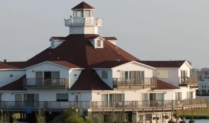Lighthouse Club Hotel at Fager's Island