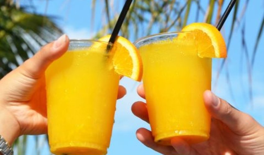 Tsunami Beach Bar & Grill